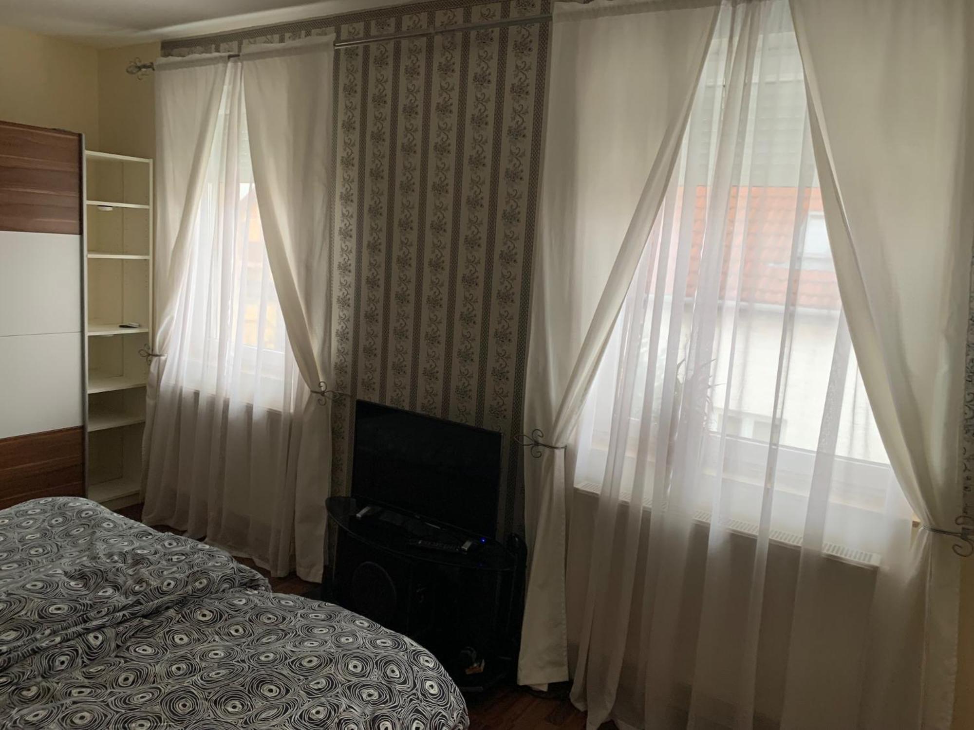 Airport Road/Repter Koezeli Haz Privat Parkoloval Apartment Budapest Exterior photo
